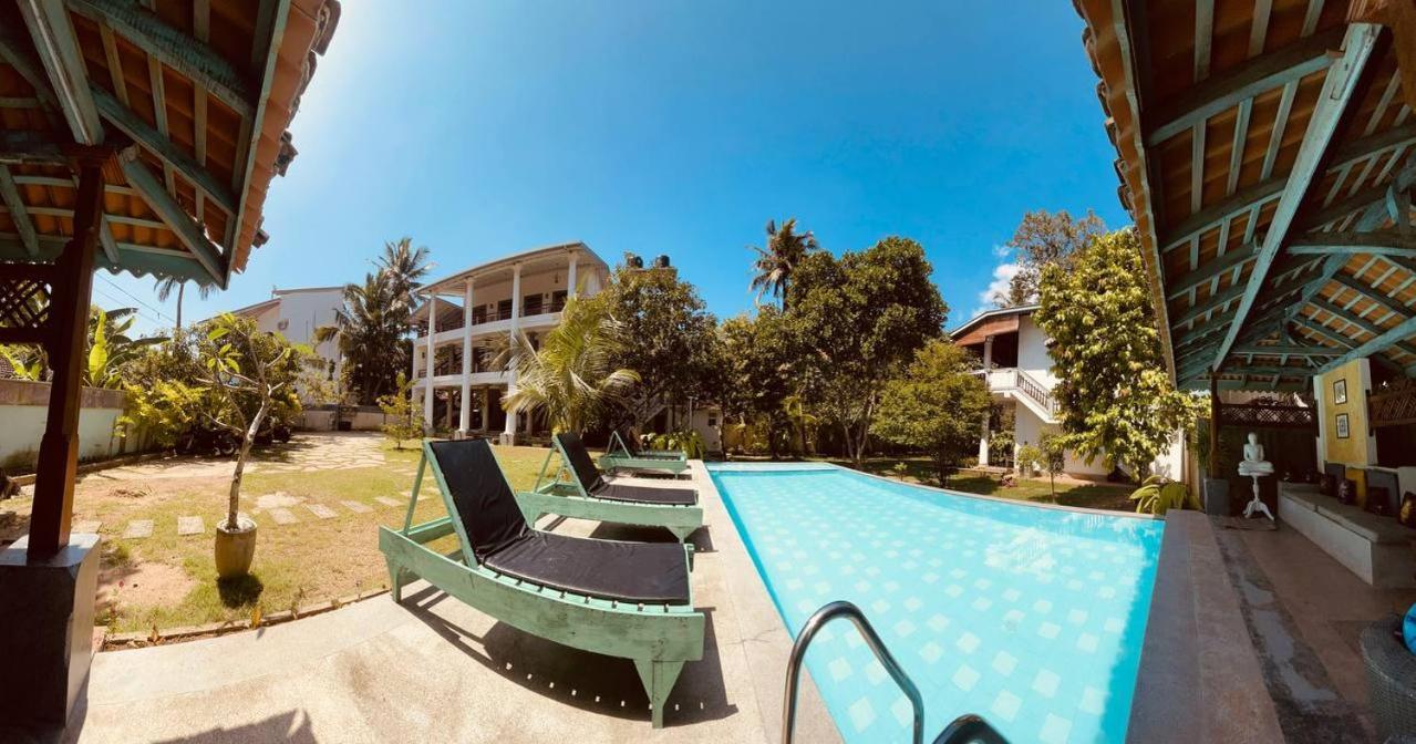Relocted To Ahangama! Unawatuna Esterno foto